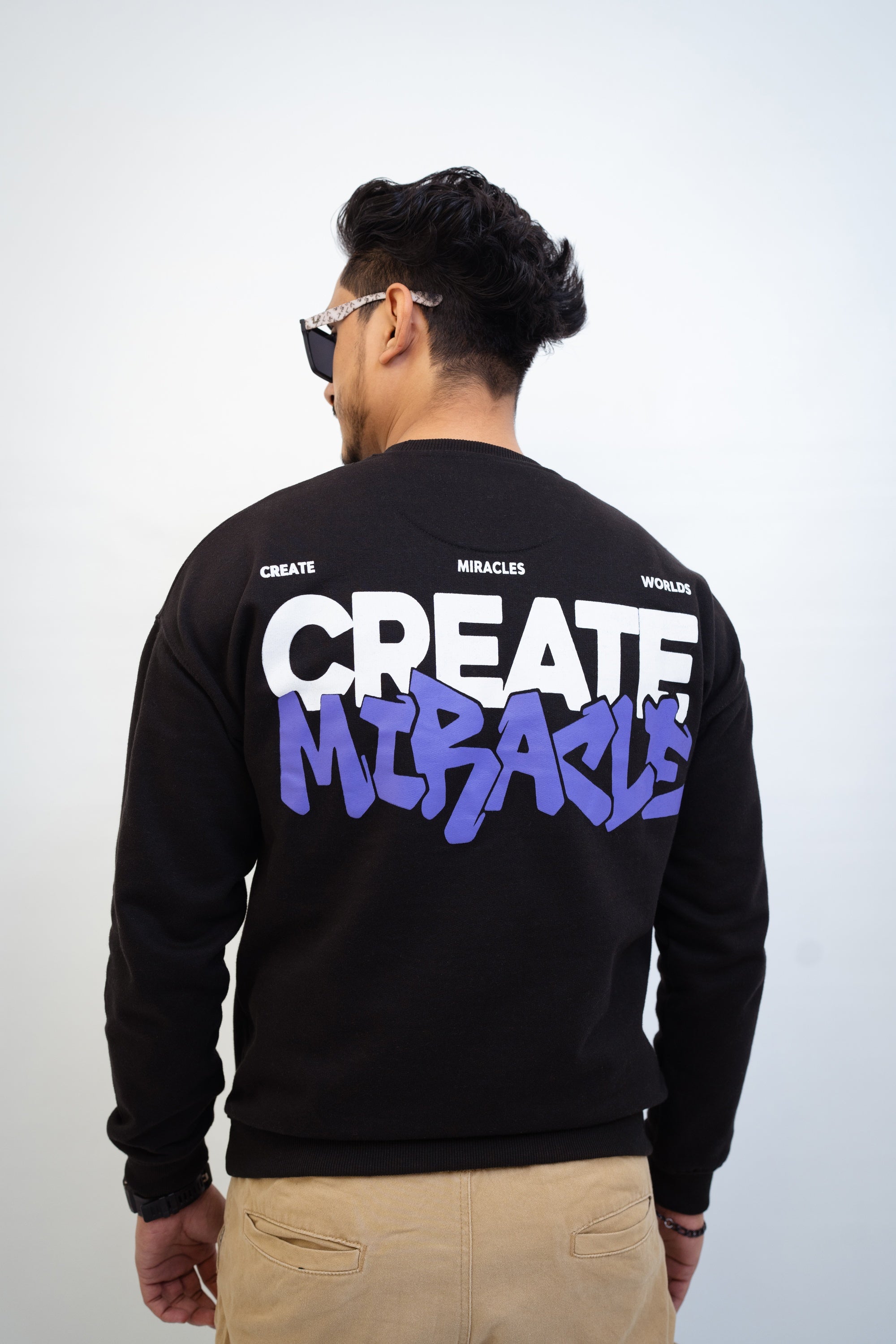 CREATE MIRACLES – Black Sweatshirt